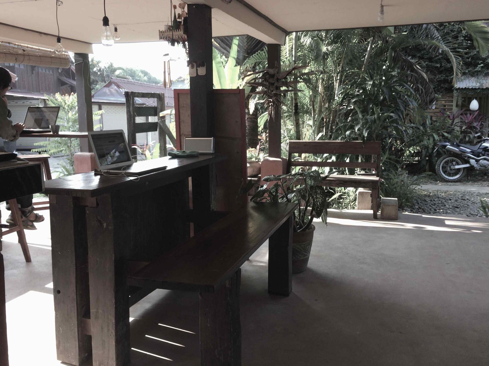 Отель Champa Lao Bungalows Ванг-Виенг Экстерьер фото
