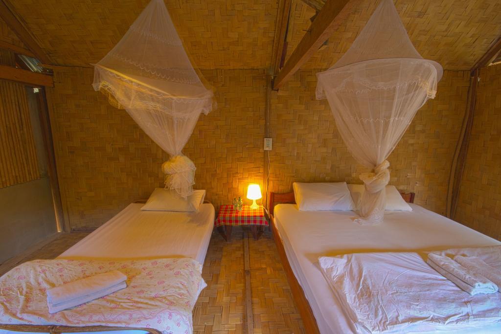Отель Champa Lao Bungalows Ванг-Виенг Экстерьер фото
