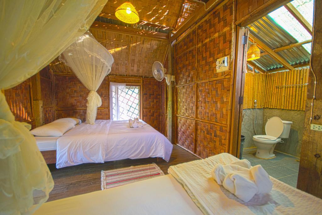 Отель Champa Lao Bungalows Ванг-Виенг Экстерьер фото