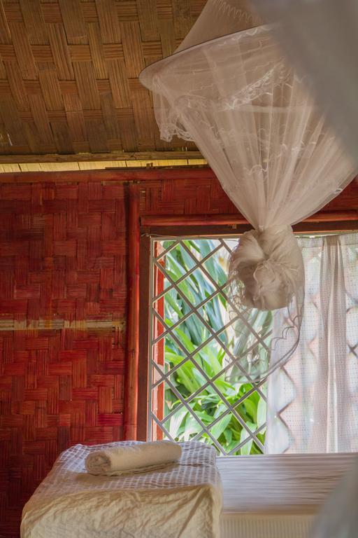 Отель Champa Lao Bungalows Ванг-Виенг Экстерьер фото