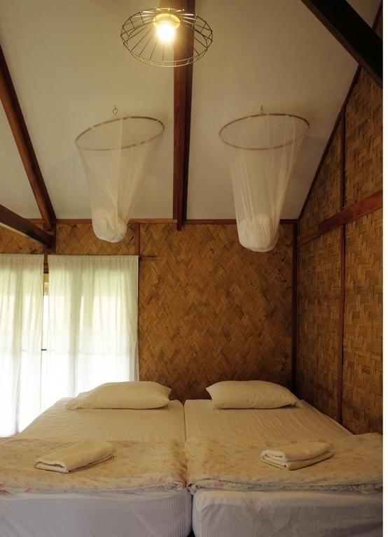 Отель Champa Lao Bungalows Ванг-Виенг Экстерьер фото