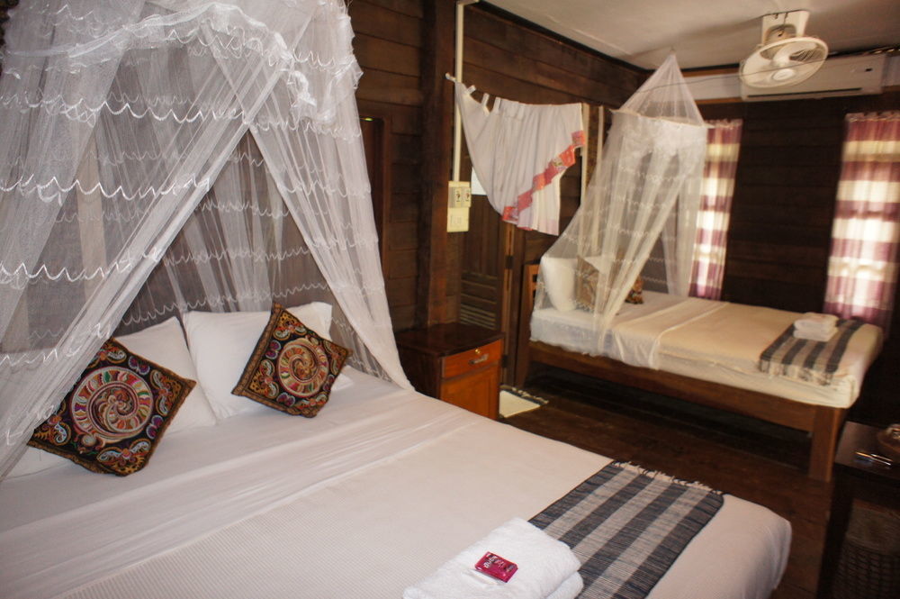 Отель Champa Lao Bungalows Ванг-Виенг Экстерьер фото