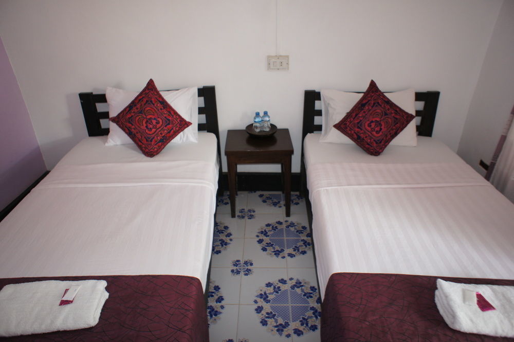 Отель Champa Lao Bungalows Ванг-Виенг Экстерьер фото